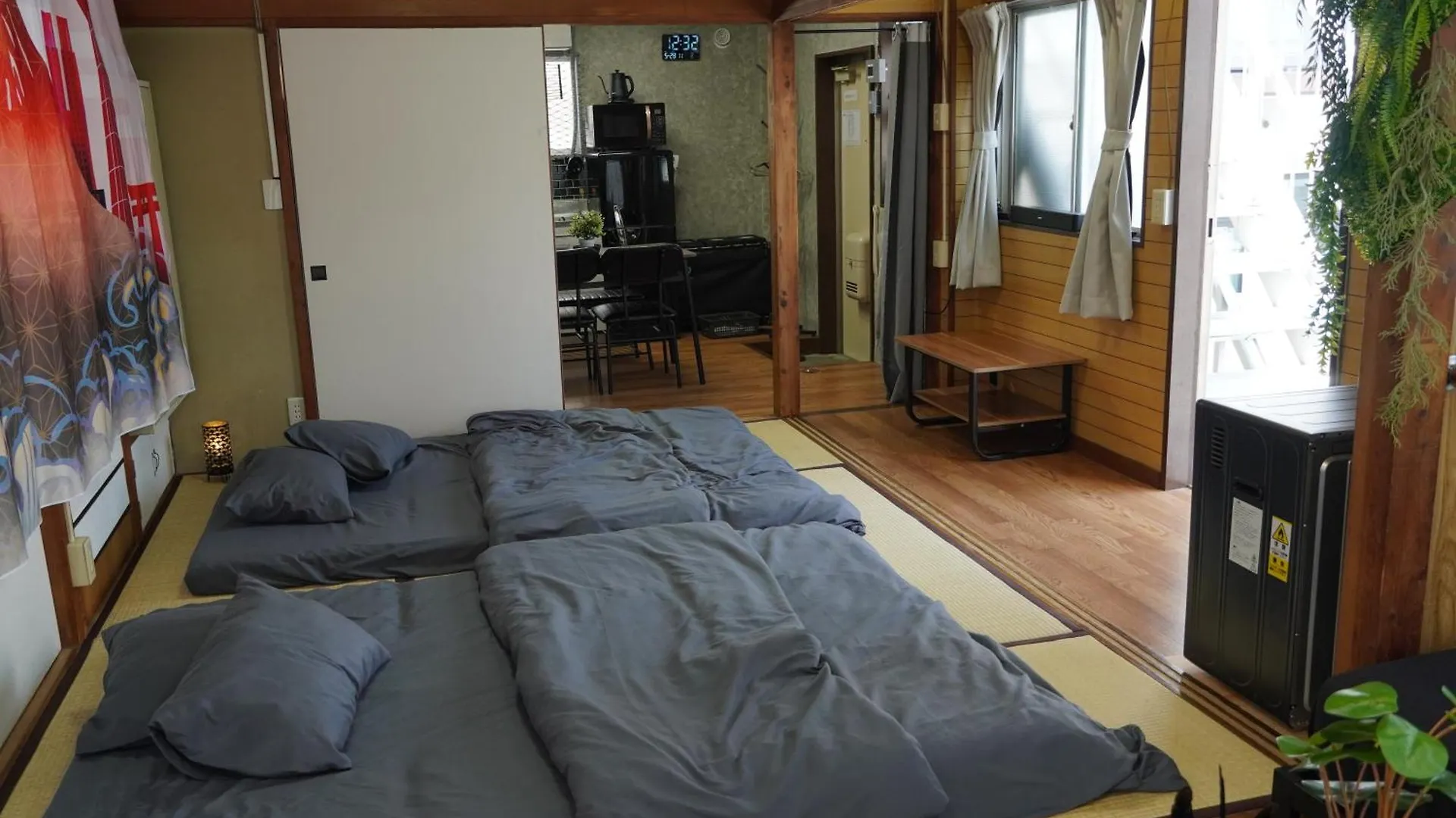 駅から徒歩4分/ビル3階全体/広い部屋/広い屋上/和室/レインボーブリッジ/お台場 東京都 0*,