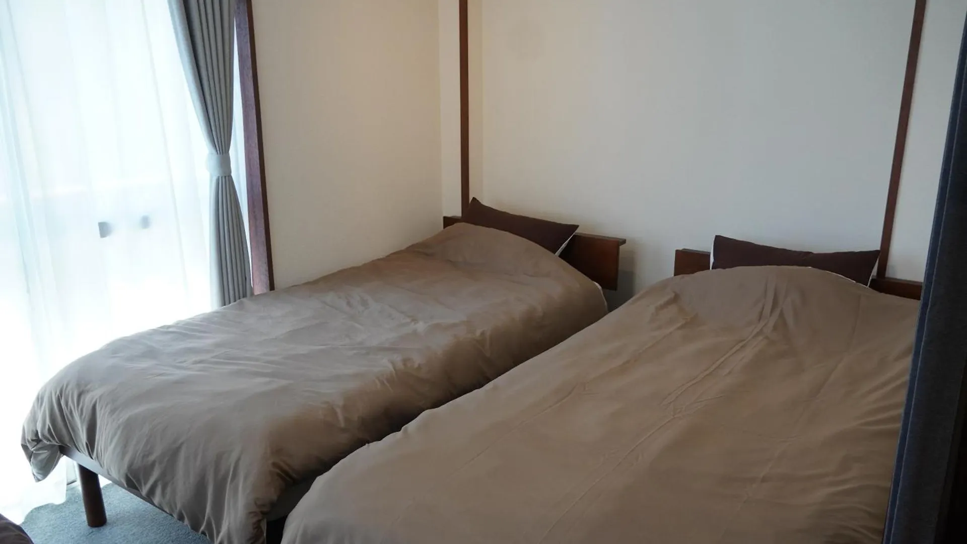 駅から徒歩4分/ビル3階全体/広い部屋/広い屋上/和室/レインボーブリッジ/お台場 東京都 日本