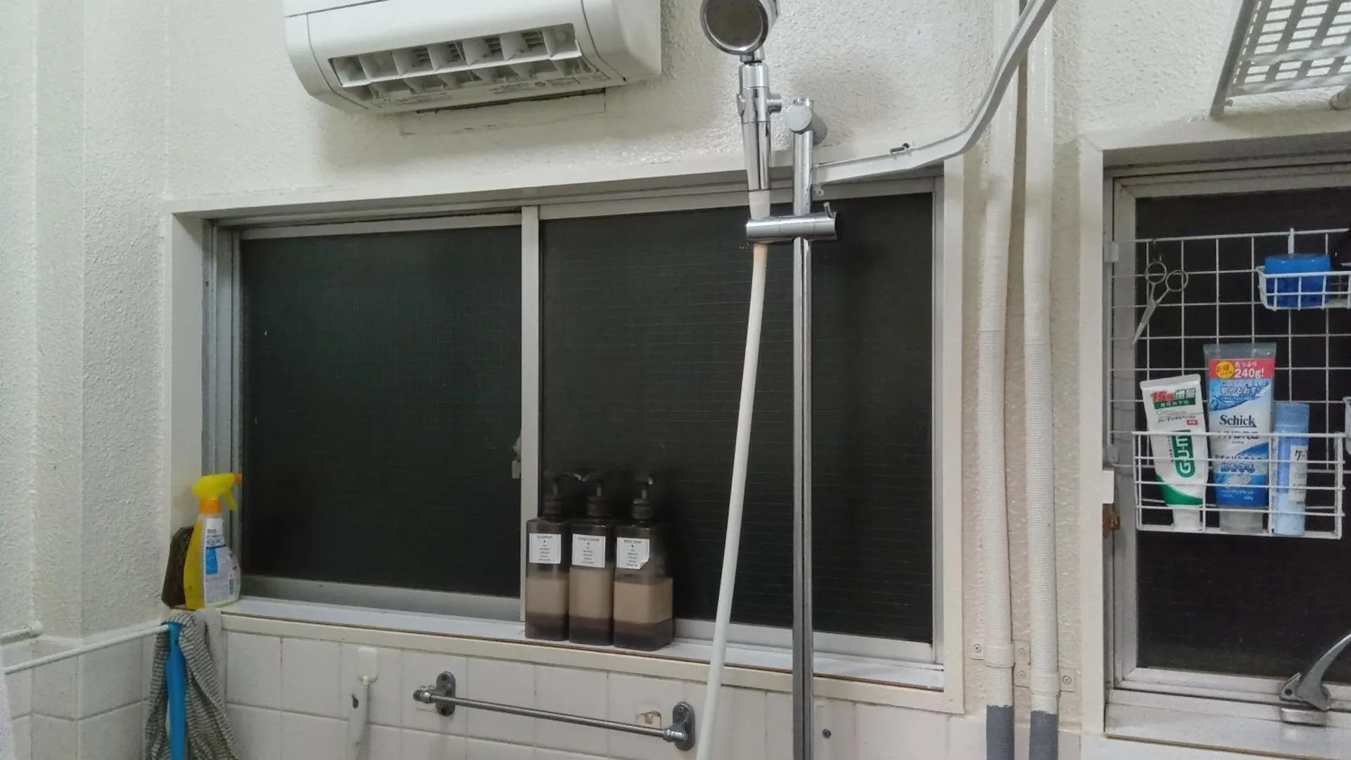 Apartment 駅から徒歩4分/ビル3階全体/広い部屋/広い屋上/和室/レインボーブリッジ/お台場 Tokyo