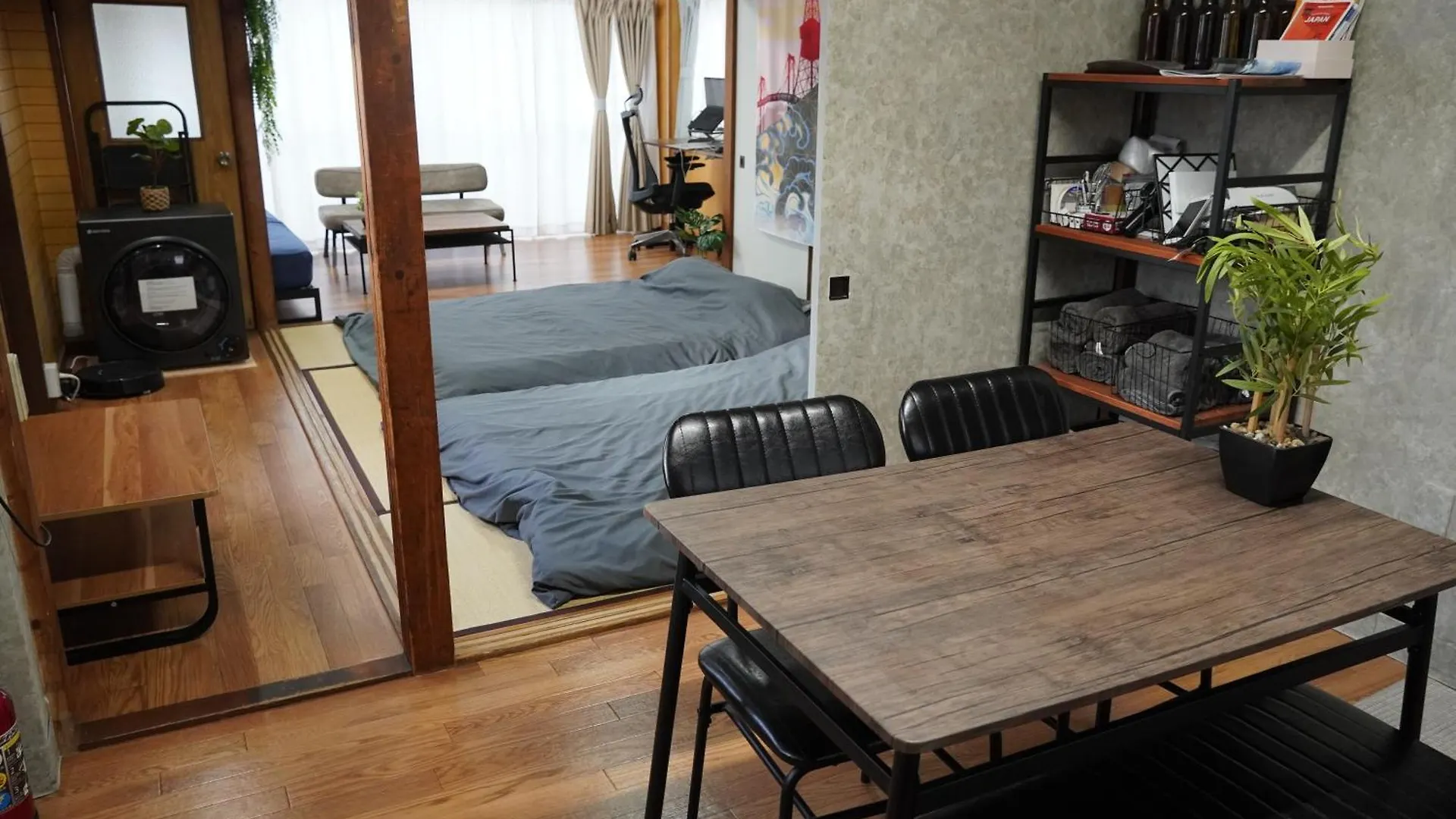 駅から徒歩4分/ビル3階全体/広い部屋/広い屋上/和室/レインボーブリッジ/お台場 Tokyo